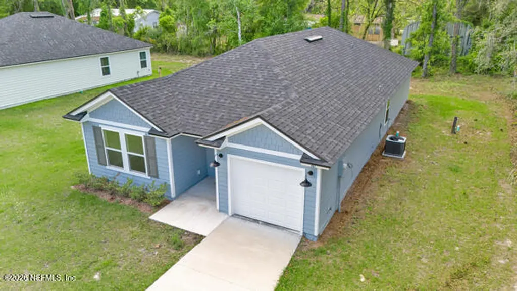 407 Rustic Road Satsuma FL 32189