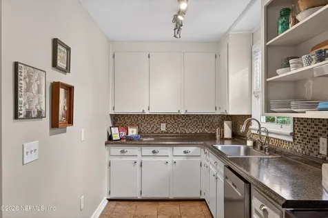 1573 Charon Road Jacksonville FL 32205