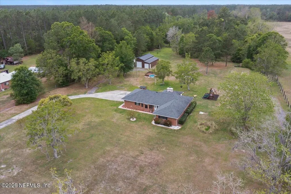 4400 South County Road 229 Glen St. Mary FL 32040