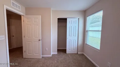 4489 Twin Hills Way Jacksonville FL 32210