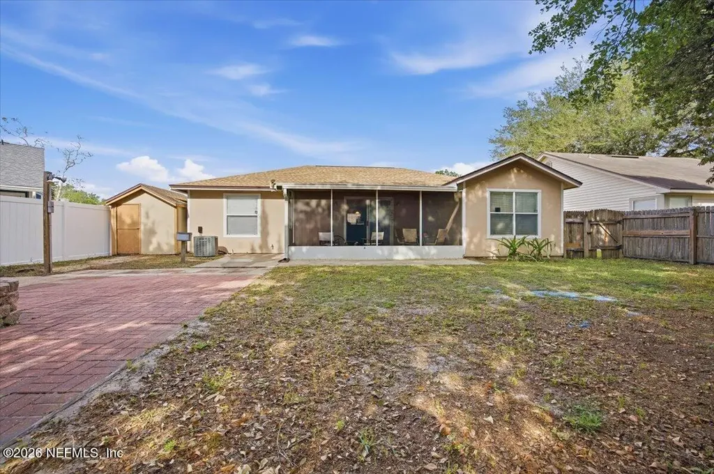 8139 Fieldside Drive W Jacksonville FL 32244