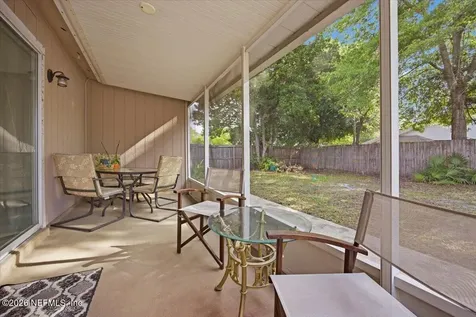 8139 Fieldside Drive W Jacksonville FL 32244