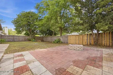 8139 Fieldside Drive W Jacksonville FL 32244