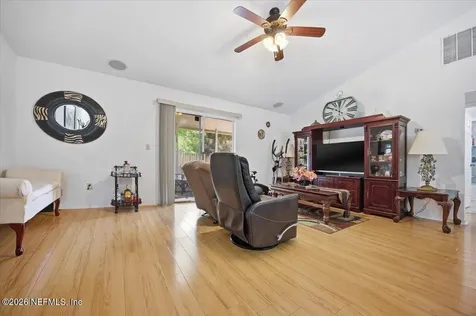 8139 Fieldside Drive W Jacksonville FL 32244