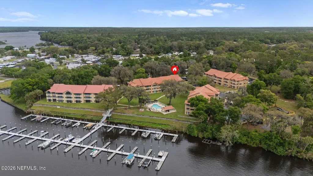 99 Broad River Place Welaka FL 32193