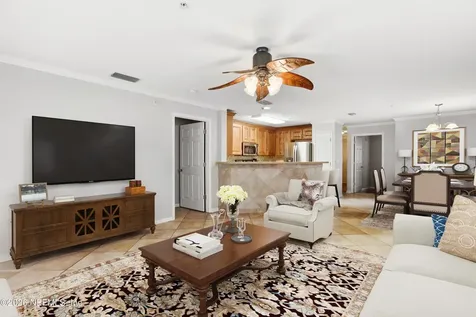 99 Broad River Place Welaka FL 32193