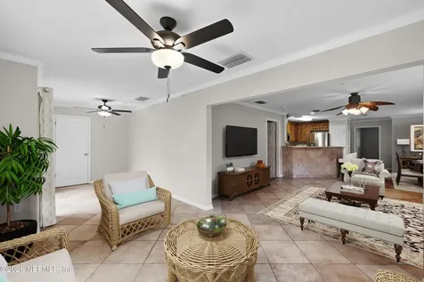 99 Broad River Place Welaka FL 32193