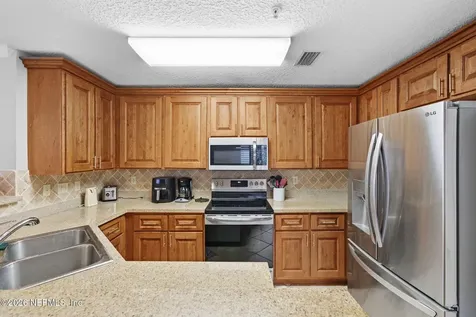 99 Broad River Place Welaka FL 32193