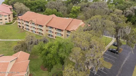 99 Broad River Place Welaka FL 32193