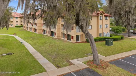 99 Broad River Place Welaka FL 32193