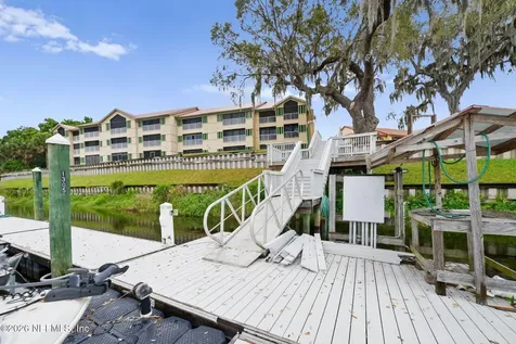 99 Broad River Place Welaka FL 32193
