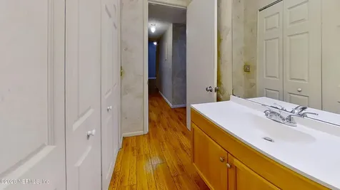 2530 Whispering Woods Boulevard Jacksonville FL 32246