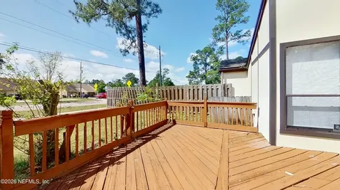 2530 Whispering Woods Boulevard Jacksonville FL 32246
