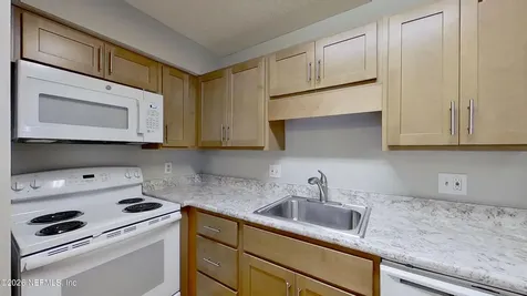 2530 Whispering Woods Boulevard Jacksonville FL 32246