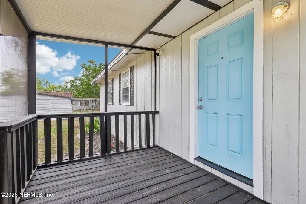 213 Jackson Avenue N Jacksonville FL 32220