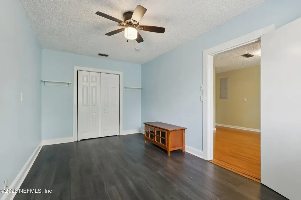 213 Jackson Avenue N Jacksonville FL 32220