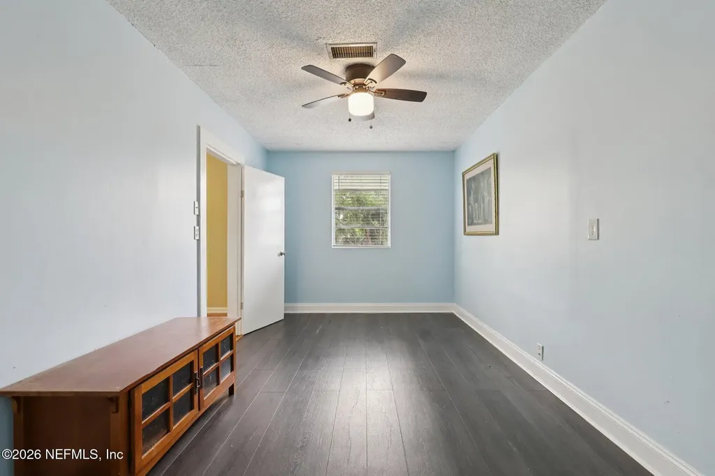 213 Jackson Avenue N Jacksonville FL 32220