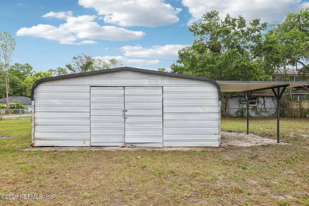 213 Jackson Avenue N Jacksonville FL 32220
