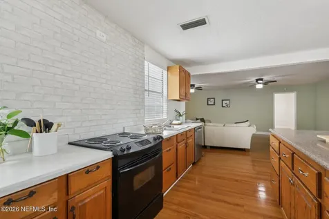 213 Jackson Avenue N Jacksonville FL 32220