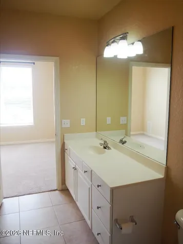 8539 Gate Parkway W Jacksonville FL 32216