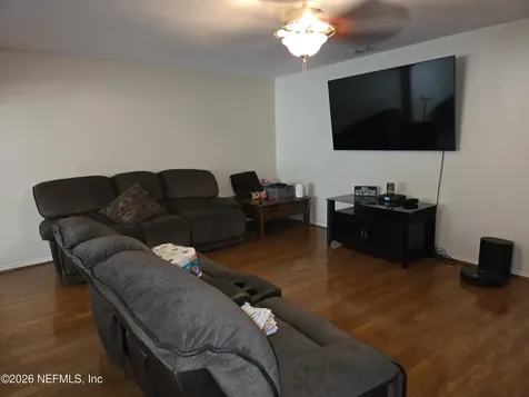 7070 Street Ives Court Jacksonville FL 32244
