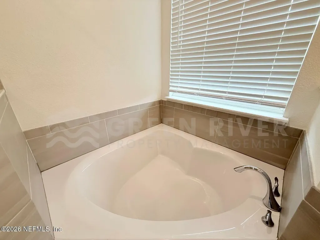 2717 White Cedar Lane Green Cove Springs FL 32043