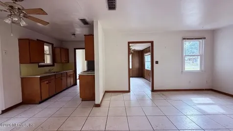 1139 De Paul Drive Jacksonville FL 32218