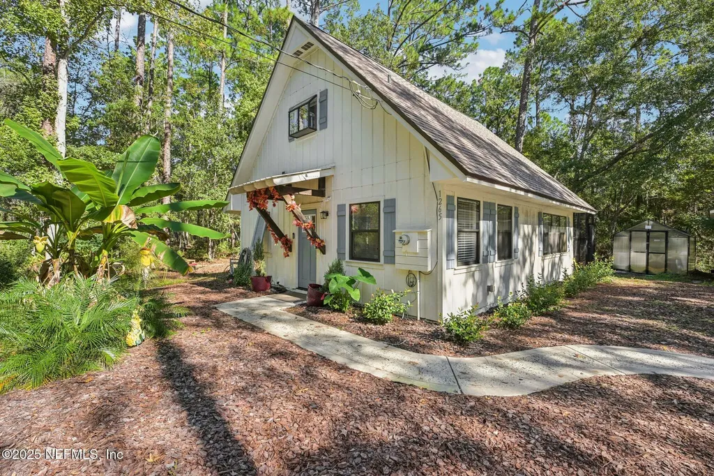 1265 Whispering Pines Road St. Johns FL 32259