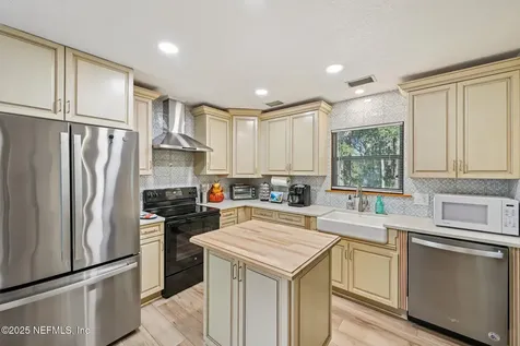 1265 Whispering Pines Road St. Johns FL 32259