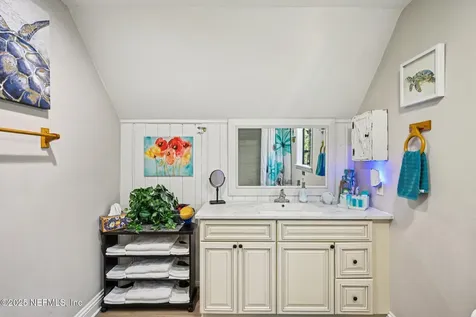 1265 Whispering Pines Road St. Johns FL 32259