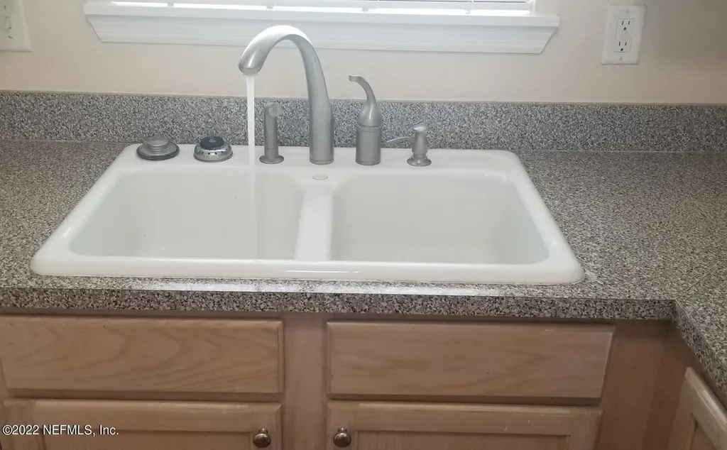 7800 Point Meadows Drive Jacksonville FL 32256