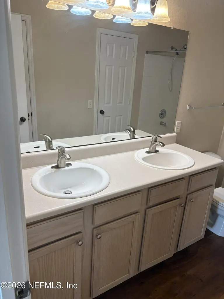 7800 Point Meadows Drive Jacksonville FL 32256