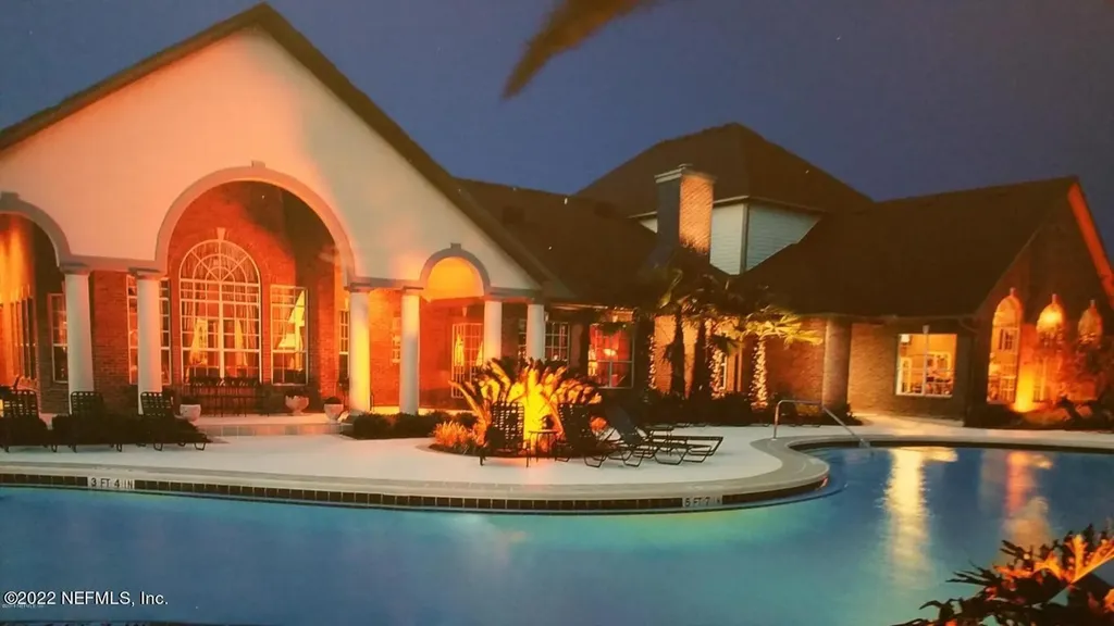 7800 Point Meadows Drive Jacksonville FL 32256