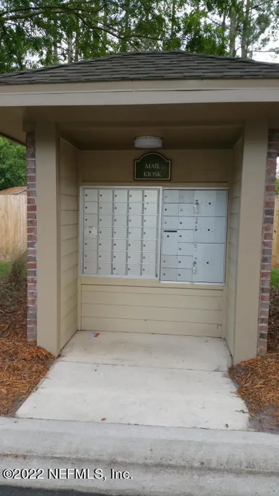 7800 Point Meadows Drive Jacksonville FL 32256