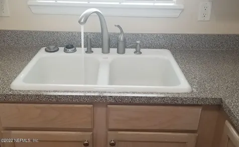 7800 Point Meadows Drive Jacksonville FL 32256