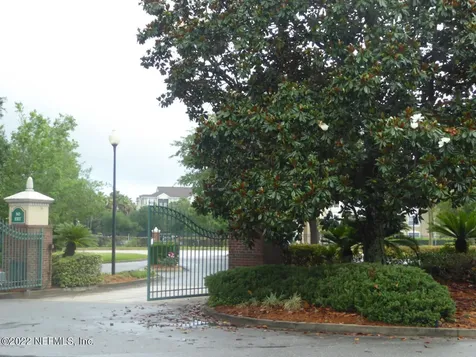 7800 Point Meadows Drive Jacksonville FL 32256