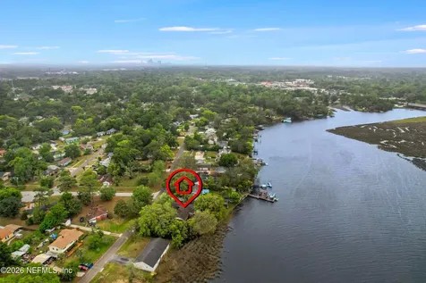 8206 Concord Boulevard W Jacksonville FL 32208