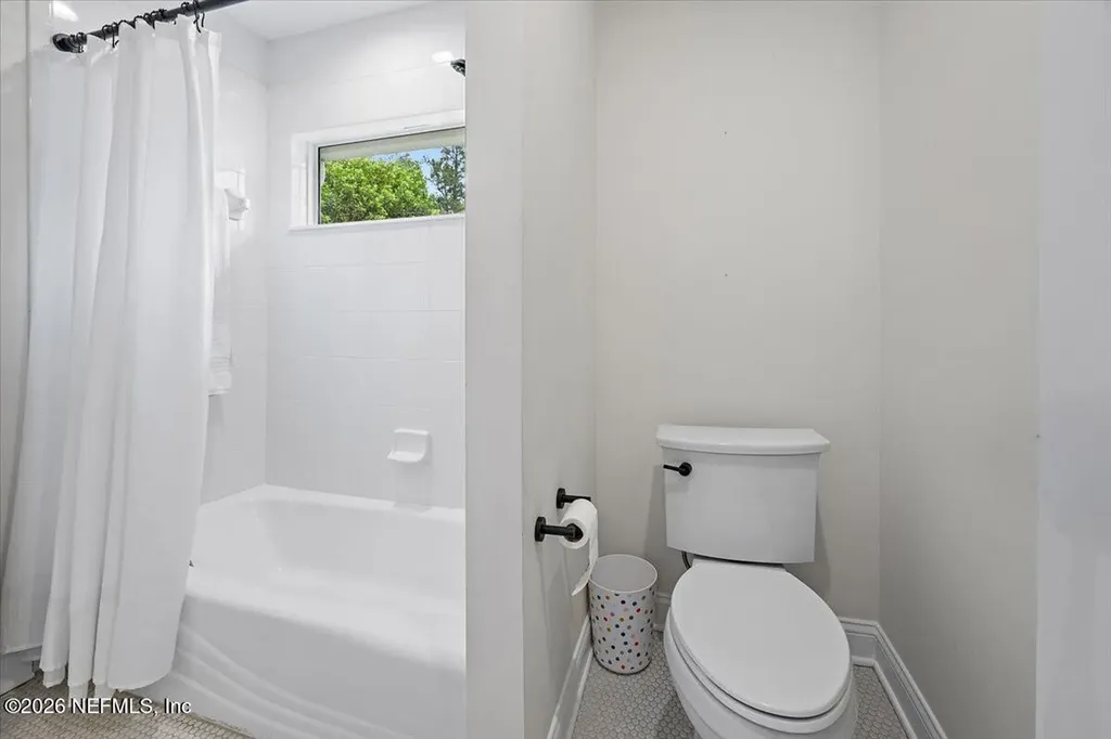400 Clearwater Drive Ponte Vedra Beach FL 32082