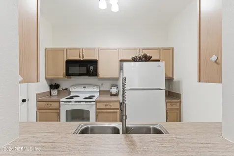 10550 Baymeadows Road Jacksonville FL 32256