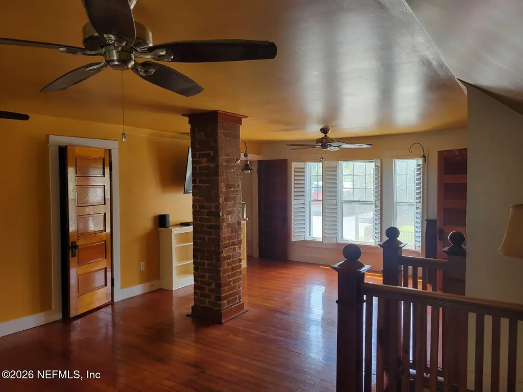 216 N Summit Street Crescent City FL 32112
