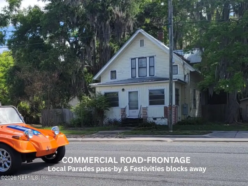 216 N Summit Street Crescent City FL 32112