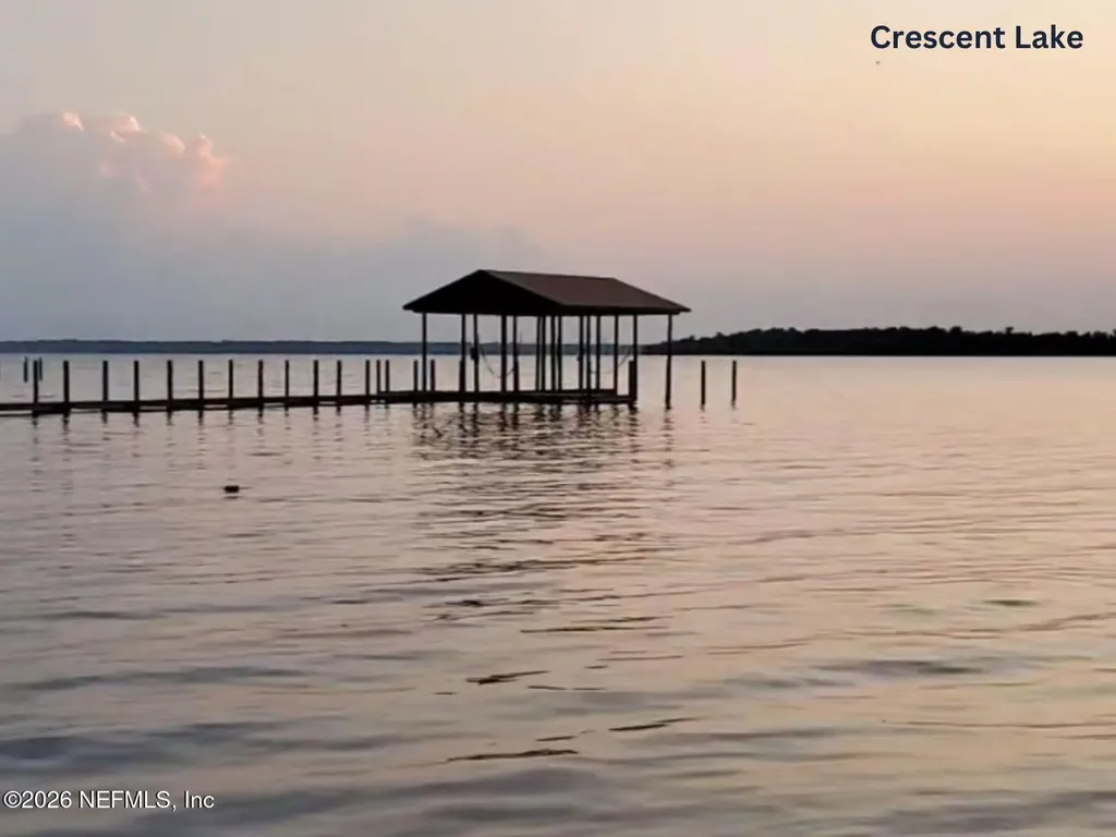 216 N Summit Street Crescent City FL 32112