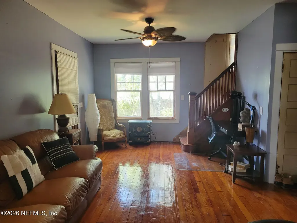 216 N Summit Street Crescent City FL 32112