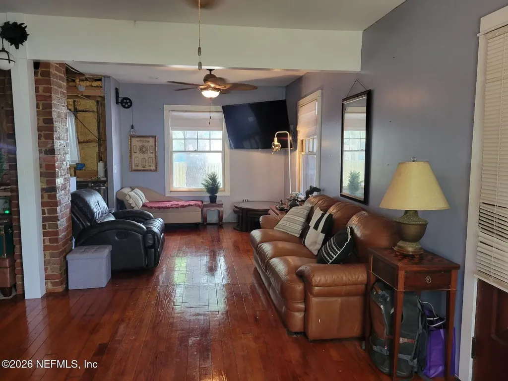 216 N Summit Street Crescent City FL 32112