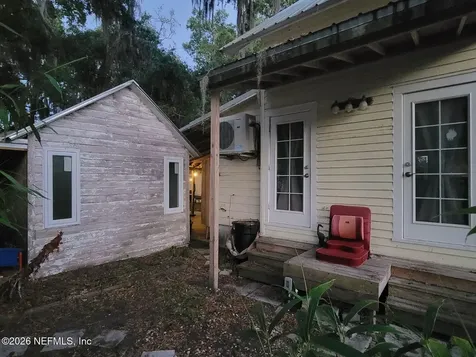 216 N Summit Street Crescent City FL 32112