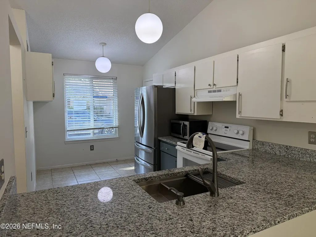 3389 Excalibur Way Jacksonville FL 32223