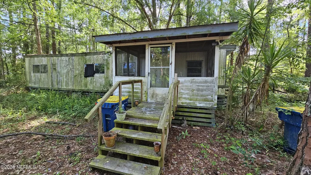 6324 Lannie Road Jacksonville FL 32218
