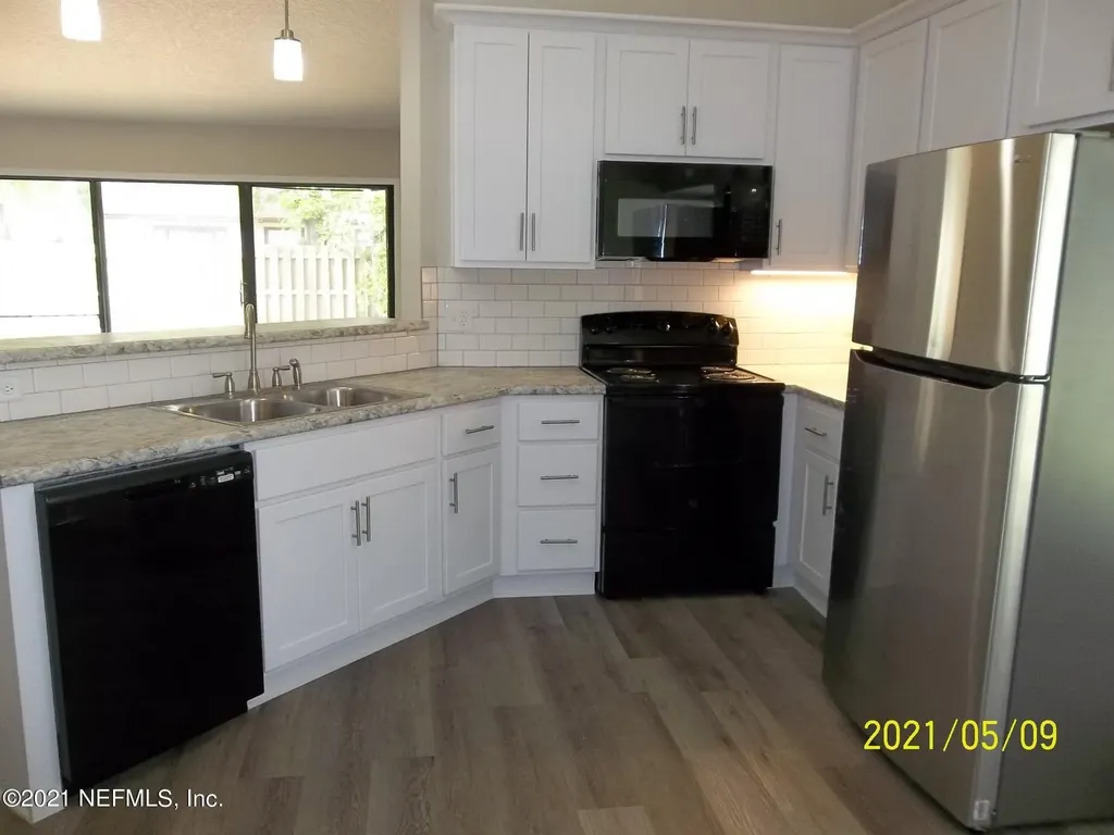 8072 Kilwinning Lane Jacksonville FL 32244