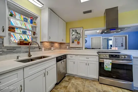 515 3rd Avenue N Jacksonville Beach FL 32250