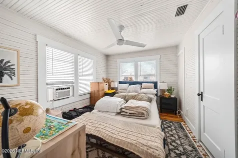 809 2nd Street S Jacksonville Beach FL 32250
